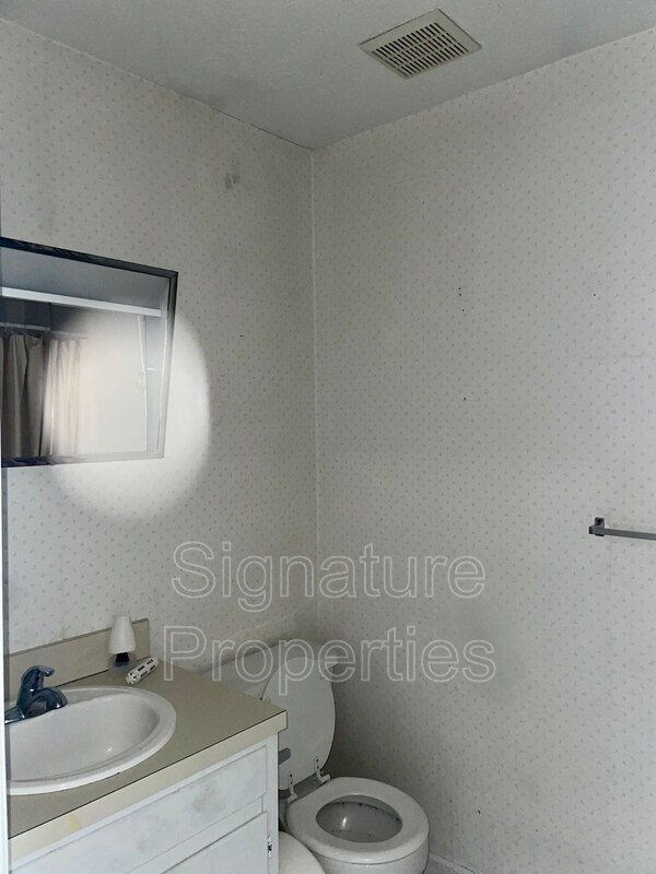 702 Barrows Mill Rd Unit Apt 10, Martinsville, VA 24112 Condo for