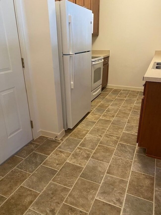 Building Photo - Huntington