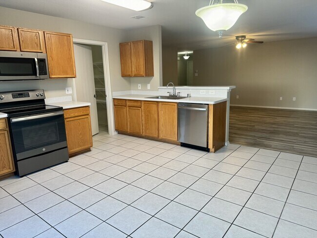 Foto del edificio - 3405 Portsmouth