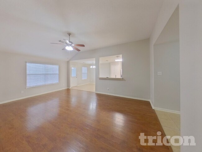 Foto del edificio - 14045 Buckskin Dr