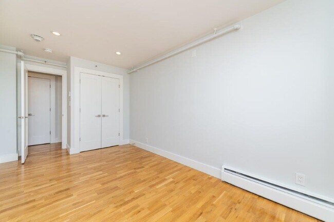 Foto del edificio - 1410 Columbia Rd