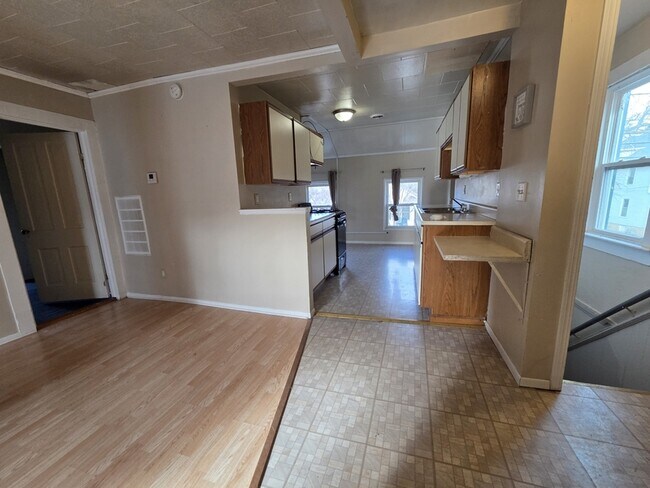 Foto del edificio - 586 Bowen St