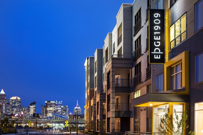 Building Photo - Edge 1909