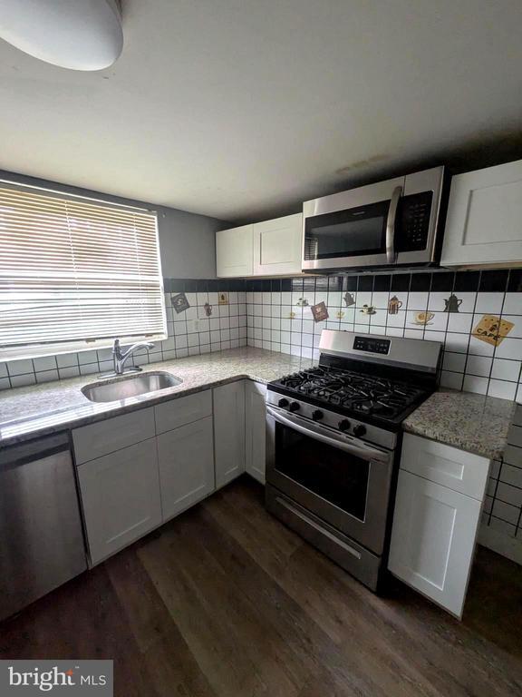 Foto del edificio - 1825 E Harold St