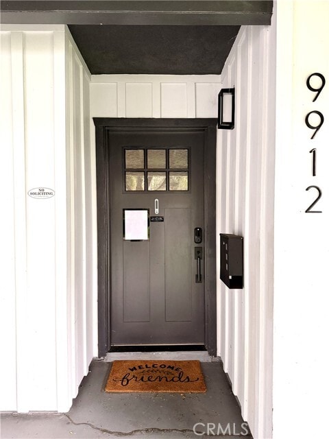 Building Photo - 9912 Newcomb Ave