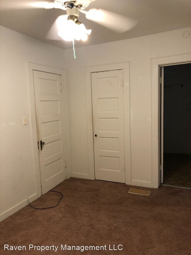 Building Photo - 1 br, 1 bath Apartment - 807 Sam Houston A...