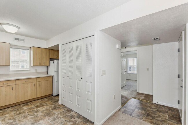 Foto del edificio - Colonial Pointe at Fairview Apartments