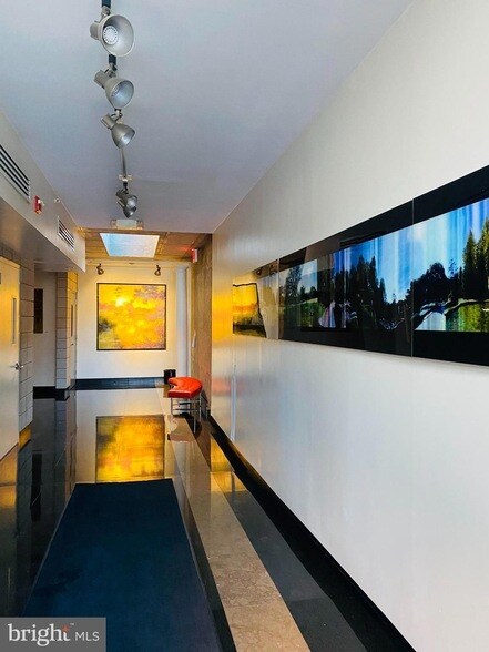 Foto del edificio - 1654 Euclid St NW