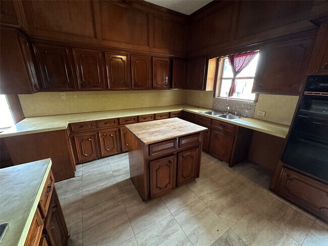 Foto del edificio - 2324 Gentry St