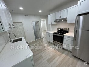 Building Photo - 71 Paine St