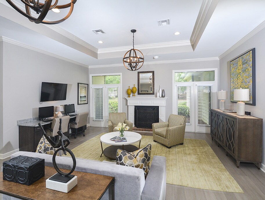 Shadow Lake Apartments in Doraville, GA