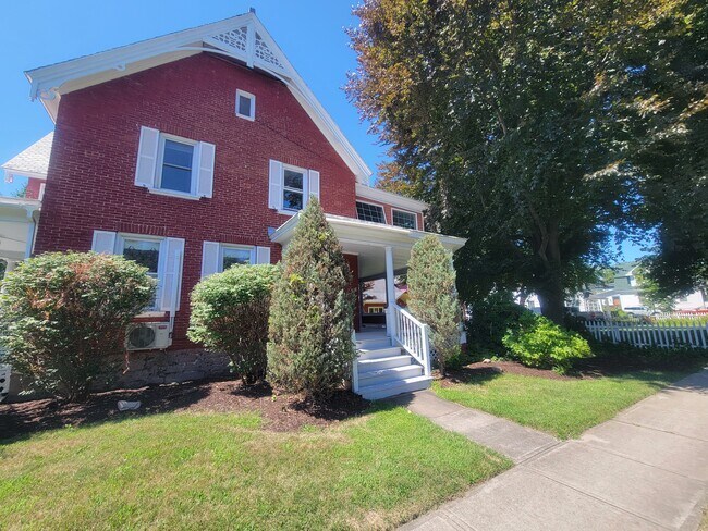 Foto del edificio - 49 Cumberland Ave