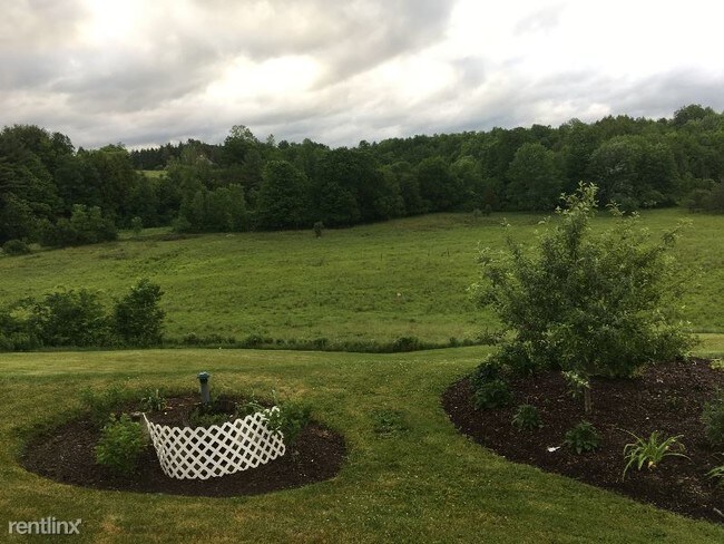 Foto del edificio - 3 br, 3.5 bath House - 388 Carpenter Road