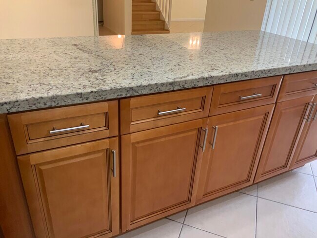 Building Photo - 4095 Palm Bay Cir