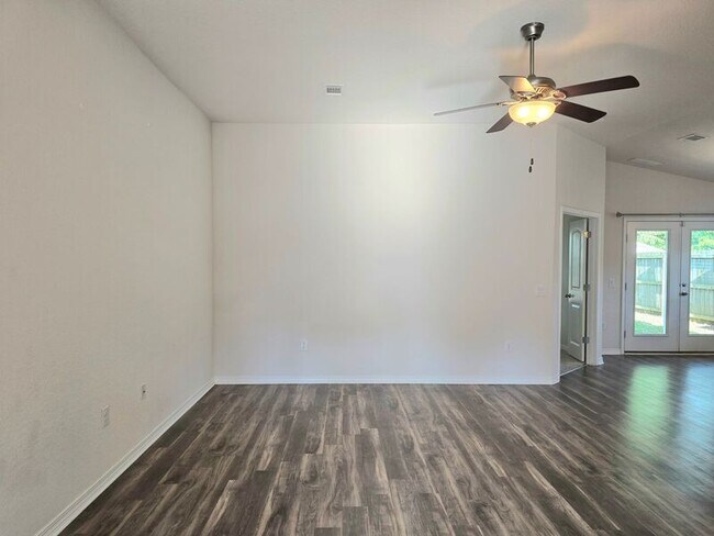 Foto del edificio - 4348 Thistle Pine Ct