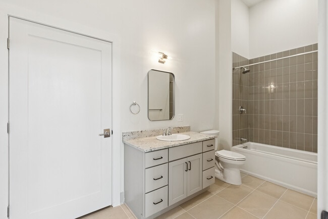 Photo - 129 Main St Apartment