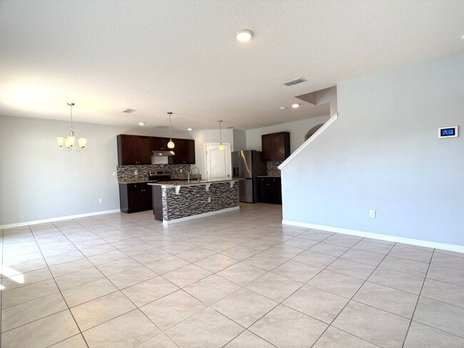 Building Photo - Move-In Ready • Lawn Care Included • Pet-Friendly!