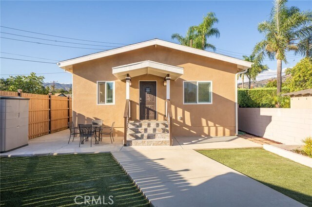 Foto principal - 1355 Lawford St E