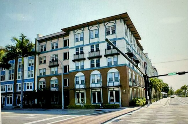 Foto del edificio - 533 NE 3rd Ave