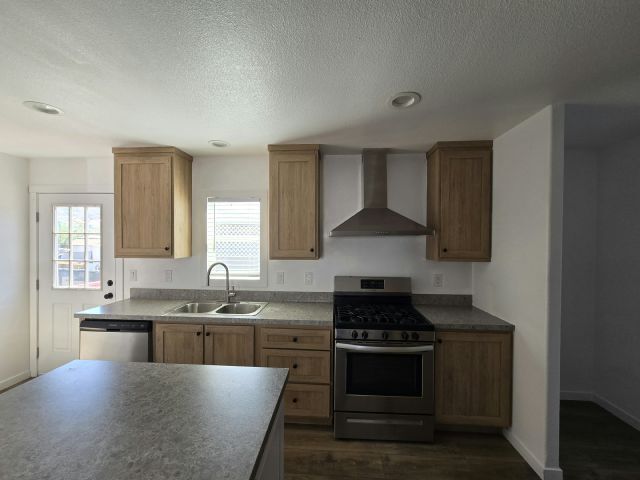 Foto del edificio - 6223 E Sahara Ave