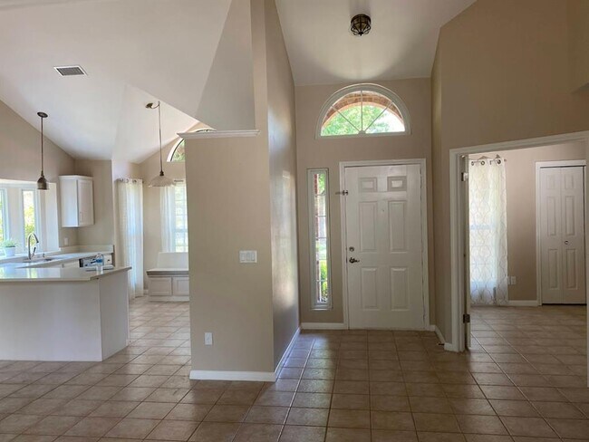 Foto del edificio - 2207 Warfield Way