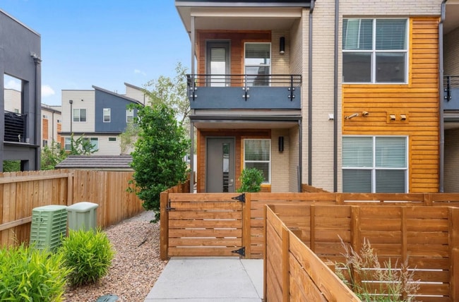 Photo - 3521 W 16th Ave Townhome