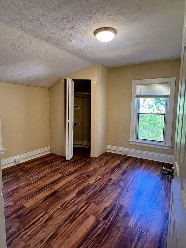 Foto del edificio - E North St 219