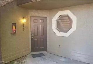 Building Photo - 5054 S Rainbow Blvd