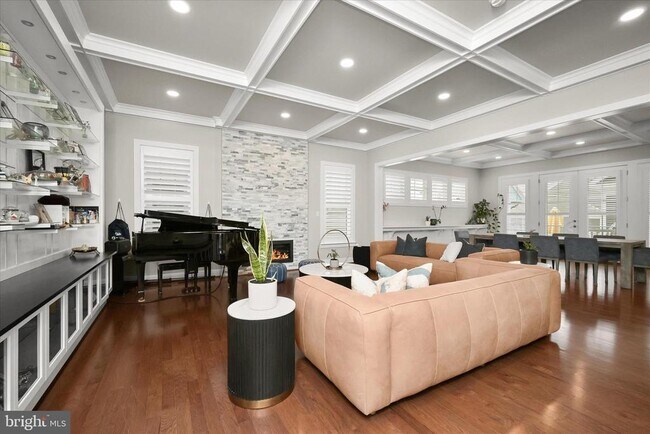 Foto del edificio - 11523 Green St