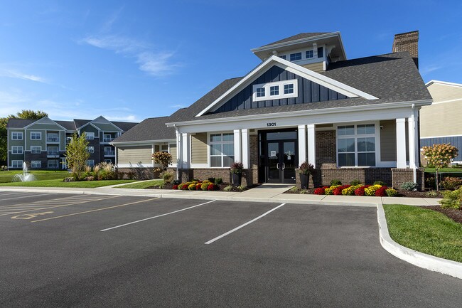 Foto del edificio - Thirteen01 at Hartman Lakes