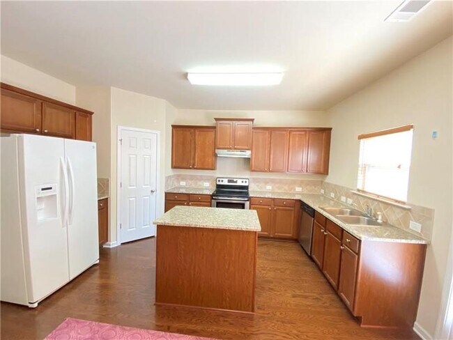 Building Photo - 3026 Liberty Way NW
