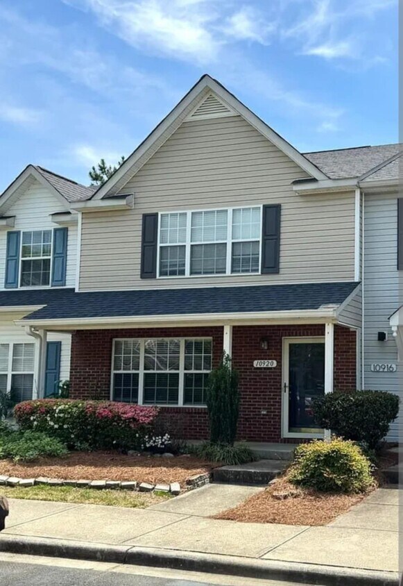 Primary Photo - 10920 Kinston Ridge Pl