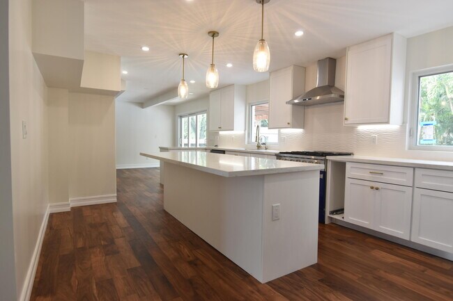Foto del edificio - 1135 SW 21st St