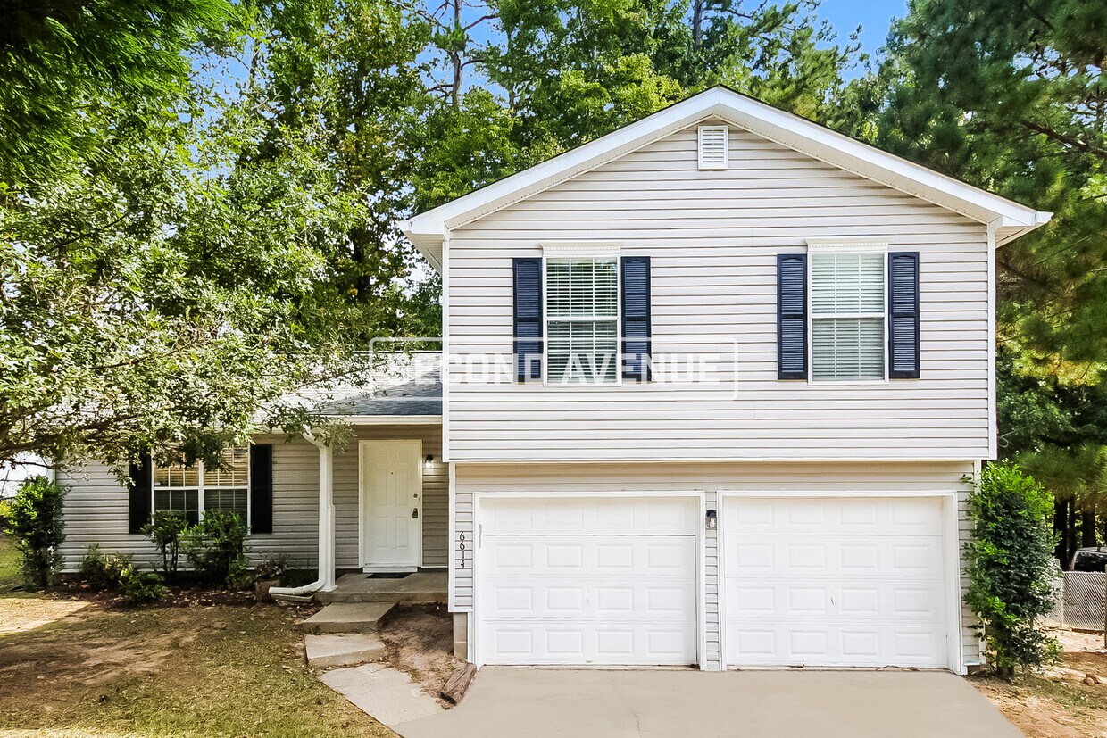 Foto principal - 6614 Rebecca Lou Ln