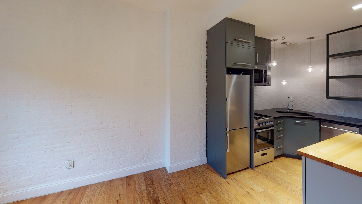 Photo - 491 W 22nd St Apartment