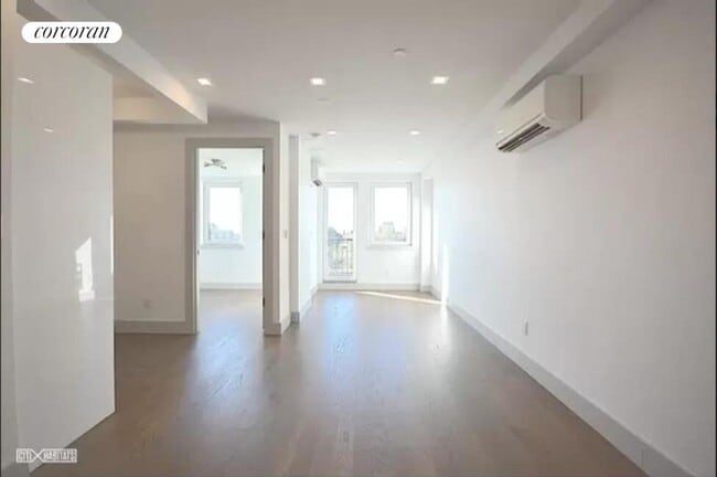 Building Photo - 896 New York Ave