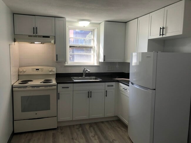 Foto del edificio - 103 Trapelo Rd