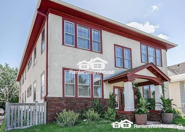 Building Photo - 2821 Portland Ave