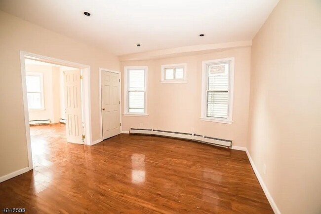 Foto del edificio - 889 S 14th St