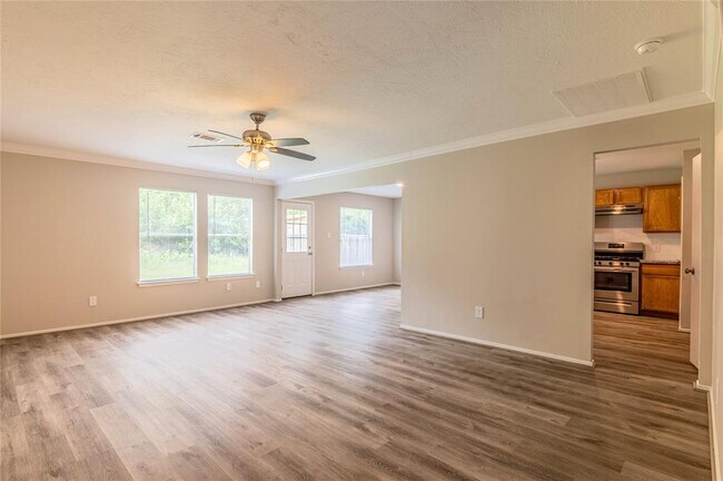 Building Photo - 6524 McCharen Ct