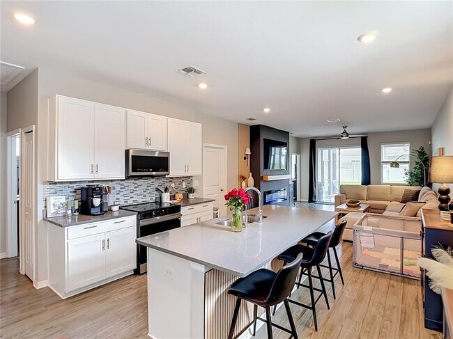 Foto del edificio - 7531 Ashcroft Dr
