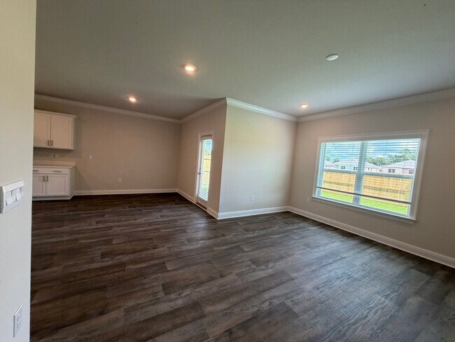 Building Photo - 14578 Dalton Cir
