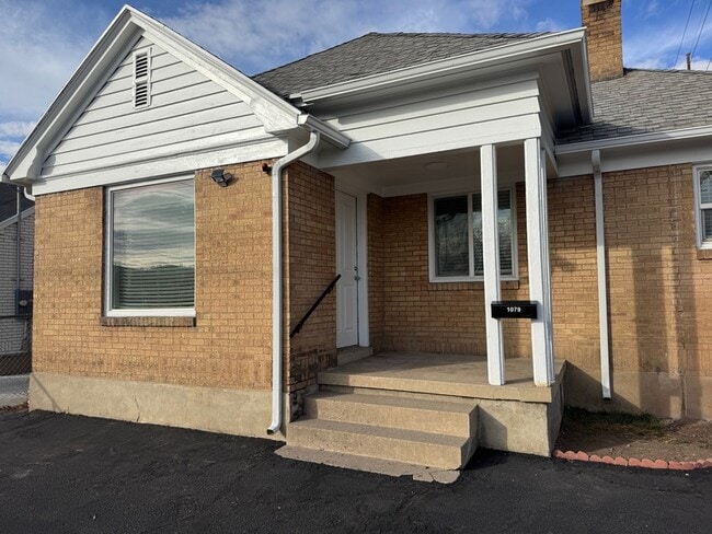 Photo - 1079 E 3300 S House