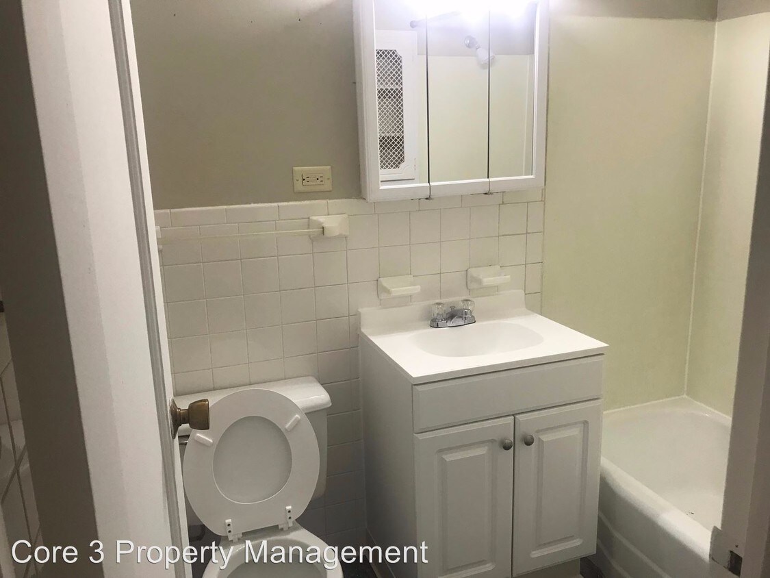 Building Photo - 228 E Oak Cliff Ct