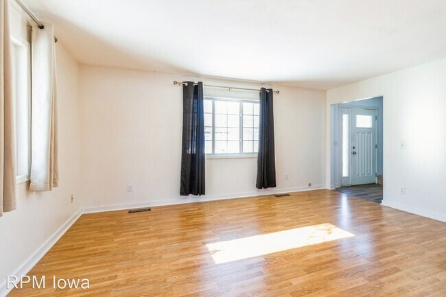Building Photo - 3 br, 3 bath House - 5501 SW 14th Street