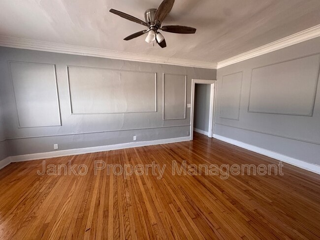 Building Photo - 37 W 14th Pl