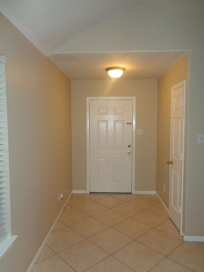 Foto del edificio - 19702 Byron Meadows Dr