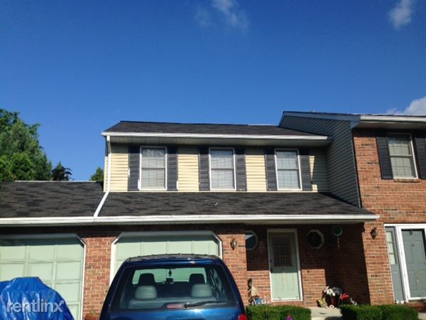 Building Photo - 903 Allenview Dr