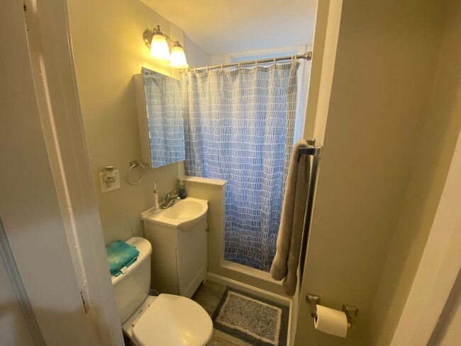 Building Photo - 2 Kilmarnock St