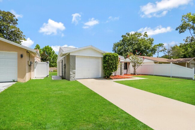 Foto del edificio - 7360 Monterey Blvd